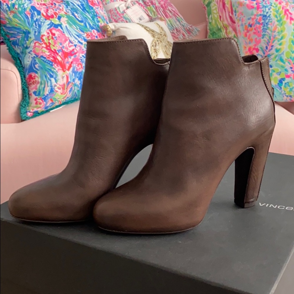 Vince Jade Grey Heeled Leather Ankle Zip Booties 7